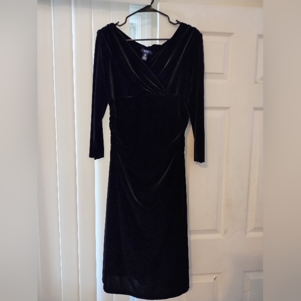 Chaps Black Velvet Ruched Midi BodyCon Dress With Long Sleeves. Size 12